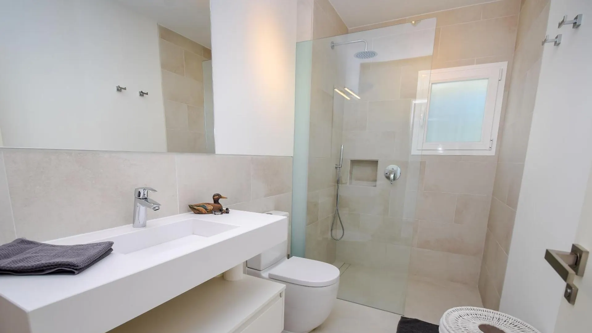 Great Villa Near Beach And Marbella